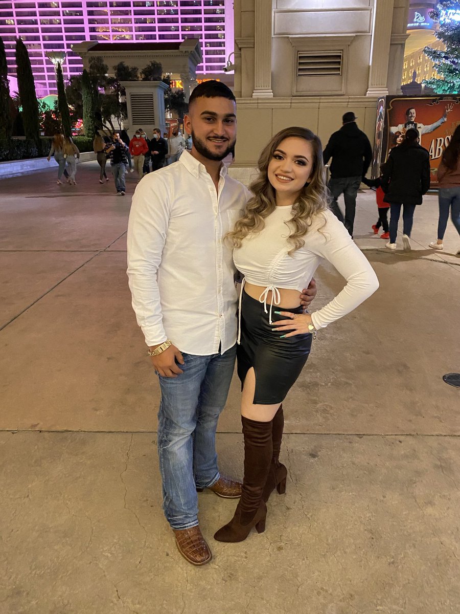 Karo_slzr's tweet photo. Celebrated our birthday in Las Vegas 🎉 #decemberbabies 
First trip together and can’t wait for the many more to come!!!! https://t.co/yCJoCP2zd2