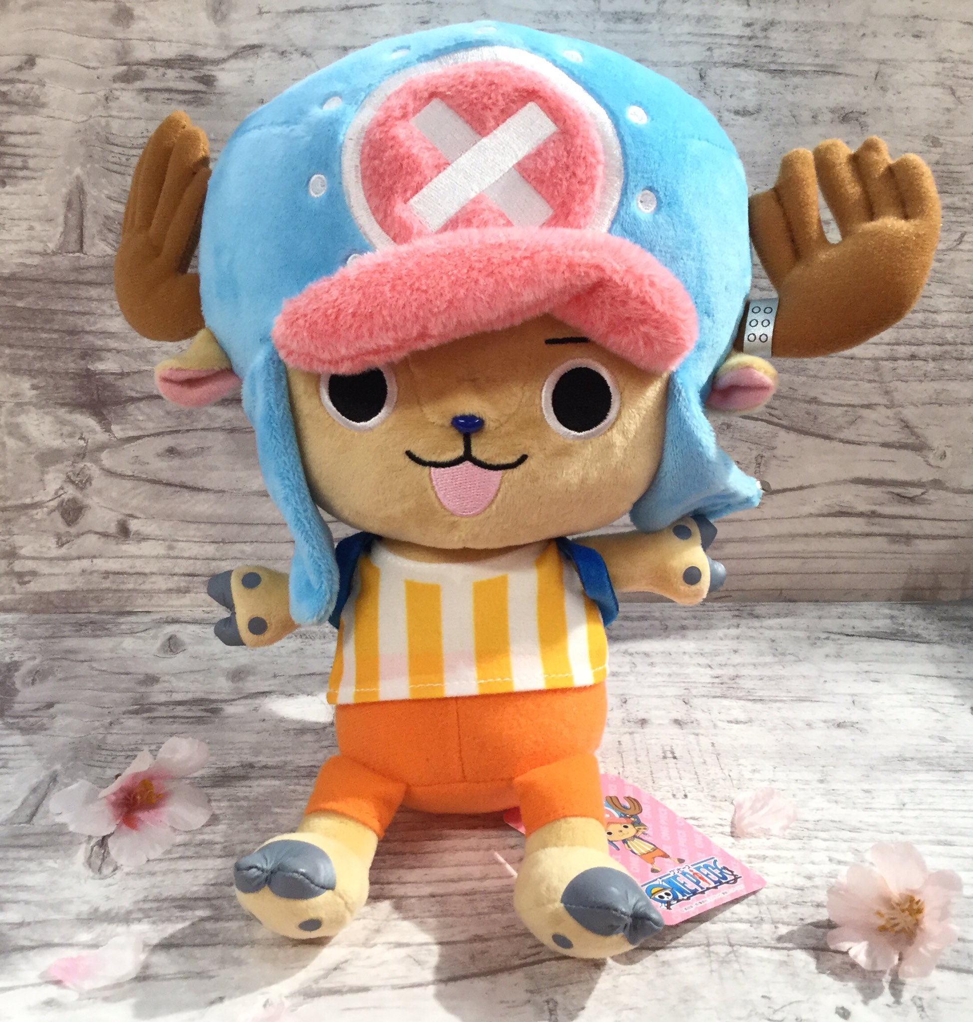 ワンピース チョッパーおすわりぬいぐるみ 劇場版ONEPIECEスタンピード