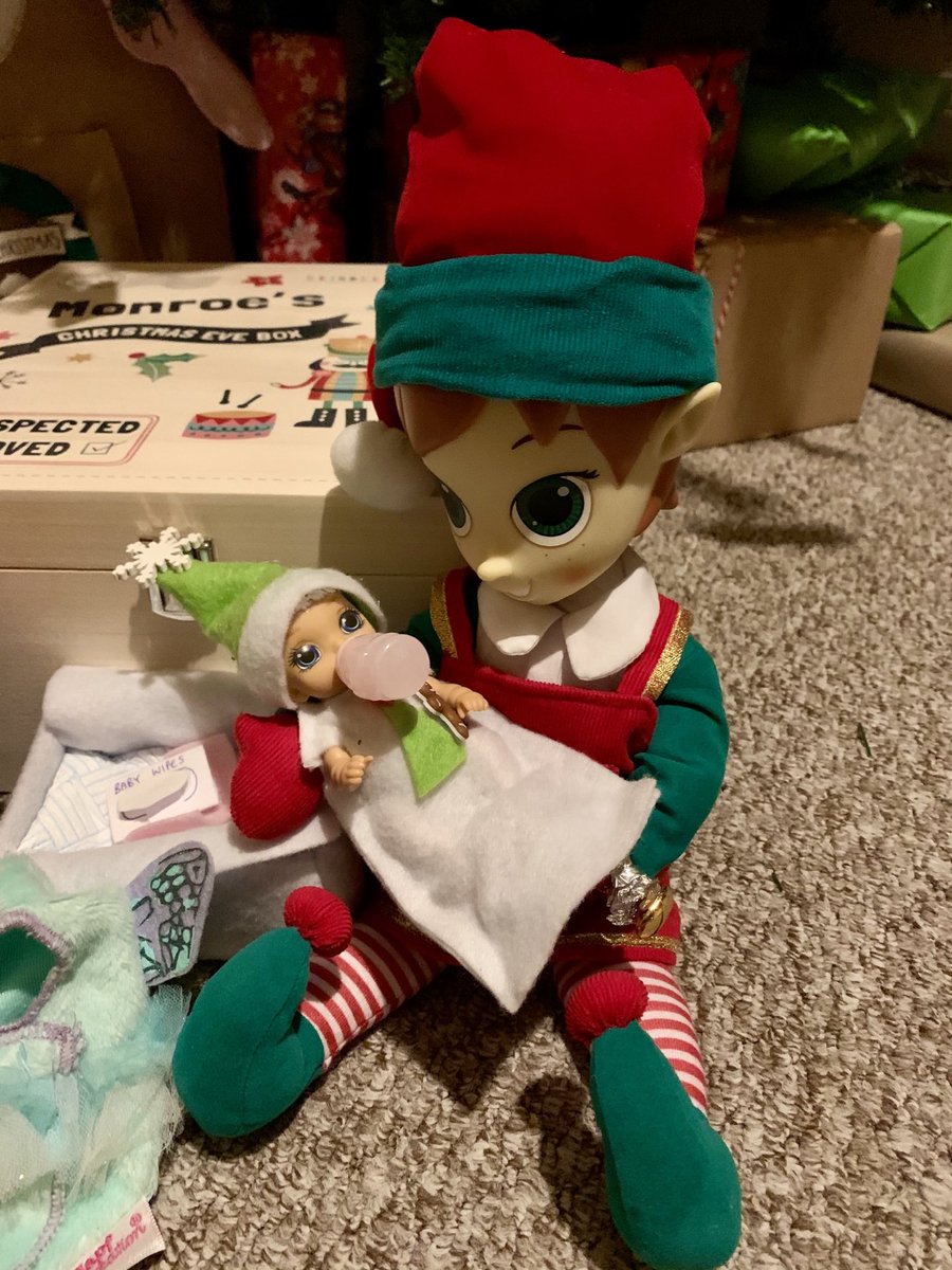 JosephineAmyP's tweet photo. Day 24 - The baby is here πΆπ» πΌ and thatβs a wrap for 2020. Monroe has named her Bella and opened his Christmas Eve box. #elfontheshelf #elfontheshelf2020 #ChristmasEve #elfbaby #buddyandhollyelf #elfantics https://t.co/Lr1dAuZBuT