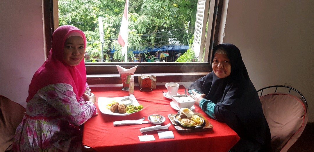 AningKompa's tweet photo. Setelah 14 Tahun, makan disini lagi (@ Macaroni Panggang (MP) in Bogor, Jawa Barat) https://t.co/UDcg9v8pli https://t.co/8vdIdccfdW
