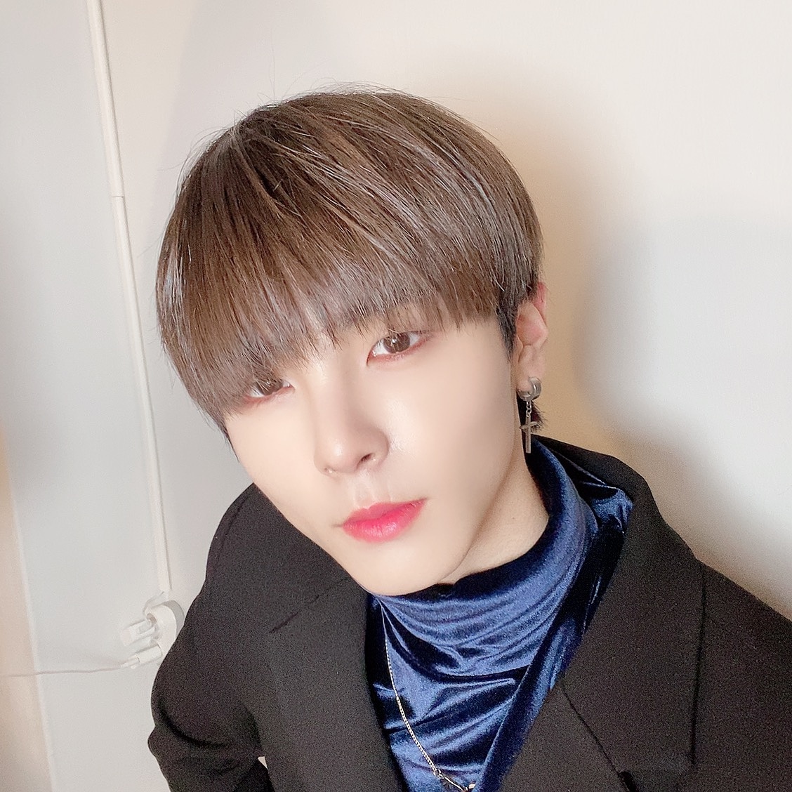 sejin_official's tweet photo. 미리 메리크리스마스~🎄

#SEJIN #세진  #せじん https://t.co/XM6yxb4rZg