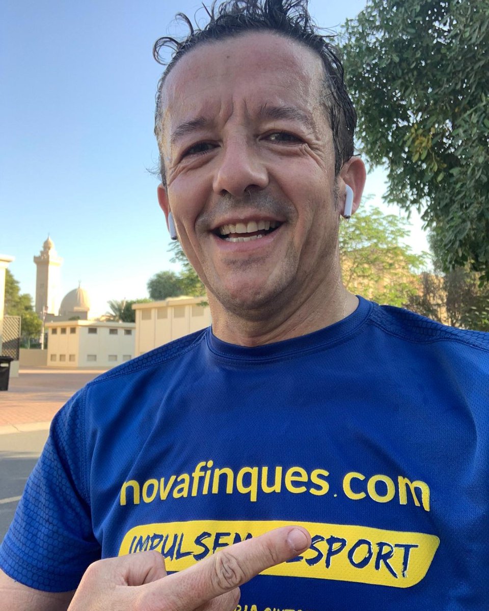 Novafinques's tweet image. ¡Hasta Dubái hemos llevado nuestra camiseta de Nova Finques! Y es que nuestro objetivo es hacer de nuestra empresa algo grande.

#novafinques #immobiliaria #sabadell #terrassa #vallesoccidental #dubai #novafinquesendubai