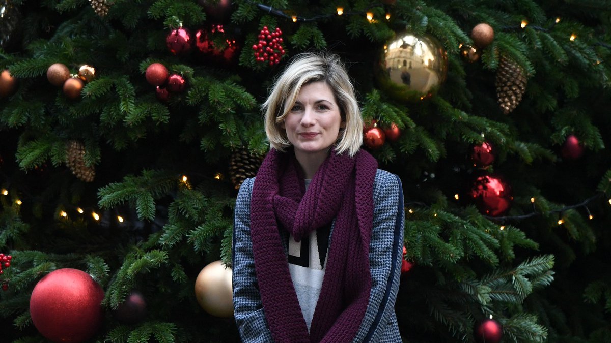 Jodie Whittaker as Christmas Dinner Food A thread  #DoctorWho