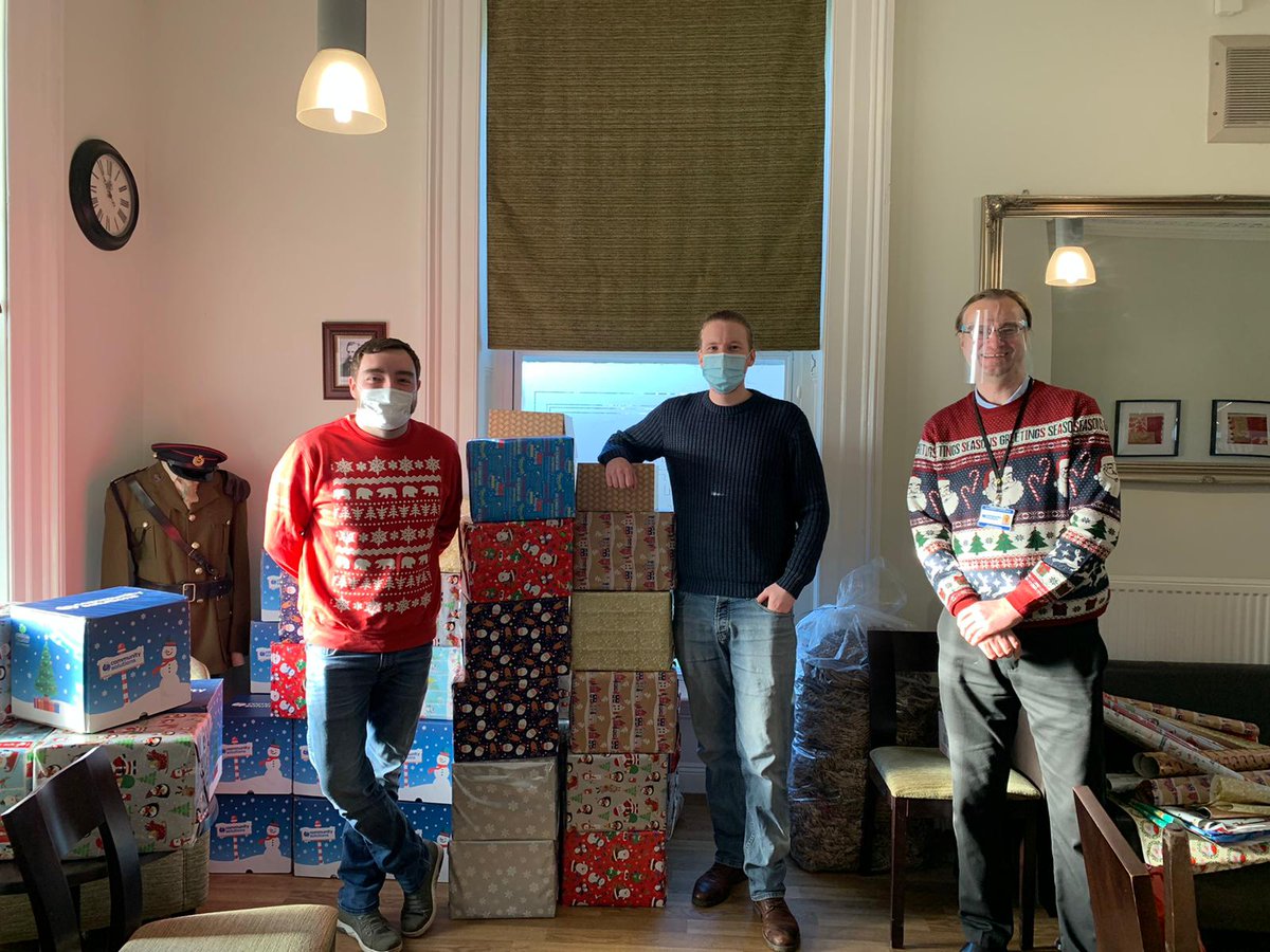 o_tweeters's tweet photo. As part of the theme “giving” for this months wellbeing event, our OTs at Accrington got the team involved by collection and dropping donations with the Community Solutions Team in Accrington who were aiming to distribute 500 boxes to the local community. Amazing work!! 🎅🏻🧑🏻‍🎄 https://t.co/3mWfFiZC3j