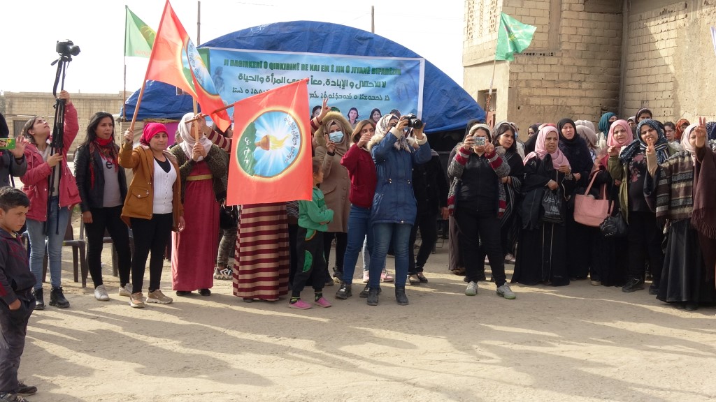 starrcongress's tweet photo. In these days thousands of people in #NESyria have taken the streets to protest and resist against the ongoing heavy attacks by the Turkish occupying forces on #Ain_Issa. 
The resistance is unbroken!
#NoToOccupation
#StopTurkishInvasion
#StopTurkishOccupation
#WomenDefendRojava https://t.co/2jqdAjhInl