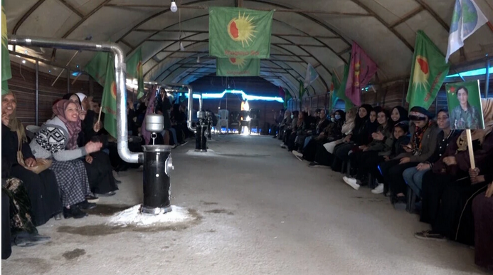 starrcongress's tweet photo. In these days thousands of people in #NESyria have taken the streets to protest and resist against the ongoing heavy attacks by the Turkish occupying forces on #Ain_Issa. 
The resistance is unbroken!
#NoToOccupation
#StopTurkishInvasion
#StopTurkishOccupation
#WomenDefendRojava https://t.co/2jqdAjhInl