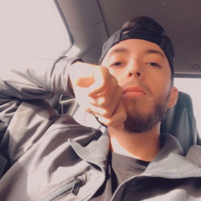 Brian_Tavarez's tweet photo. #NewProfilePic https://t.co/Qs4CVDyOWC
