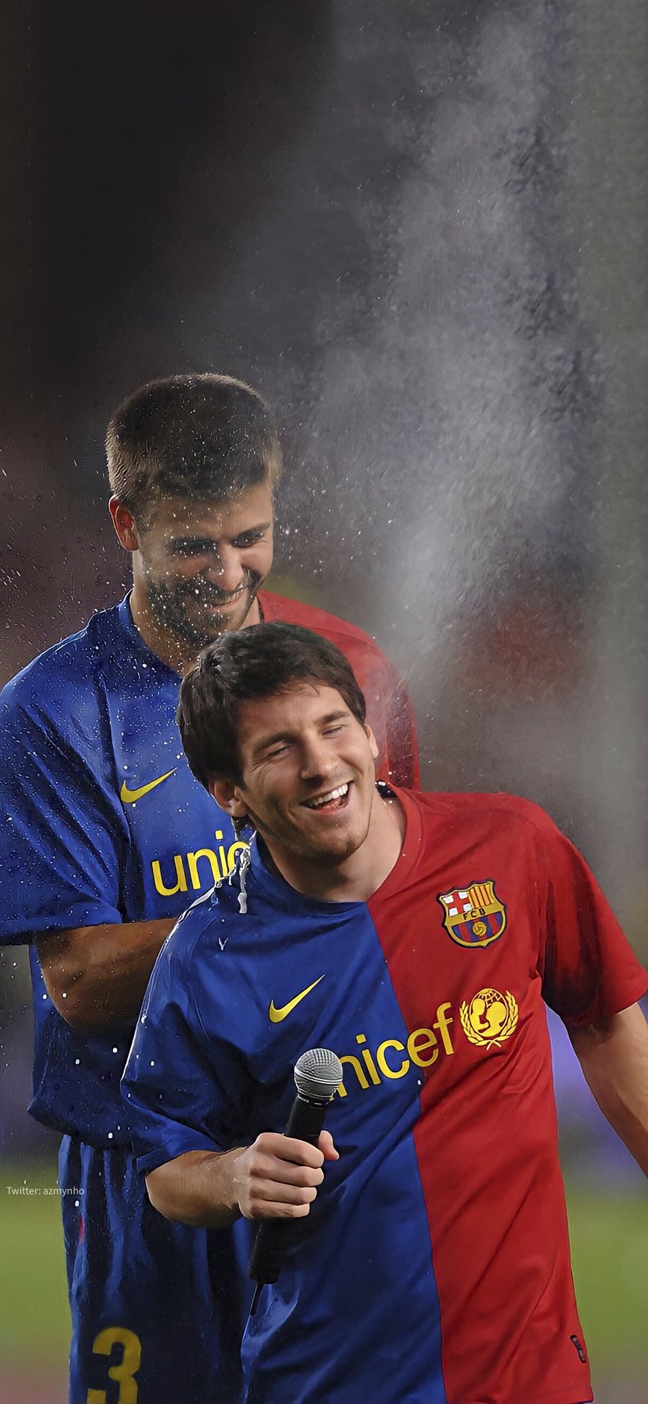 Hình nền Messi trẻ tuổi sẽ cho bạn cái nhìn mới về cậu bé có tài năng bẩm sinh đến từ Argentina. Bạn sẽ được chiêm ngưỡng những khoảnh khắc đầy cảm xúc của Messi từ khi còn rất trẻ đến khi trưởng thành.