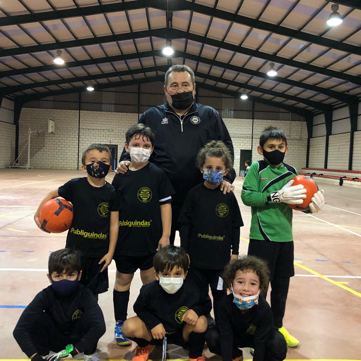 ImperioCp's tweet photo. Gran partido ayer de nuestro Prebenjamín frente a Trujillanos, con victoria 1-5.

Este equipito dará que hablar . 🙌🏻⚽️

#JUGONES 
#PrebenjaminImperio
#ImperioMeridaCp 
#FelizNavidad2020 https://t.co/UycDr4bfmh
