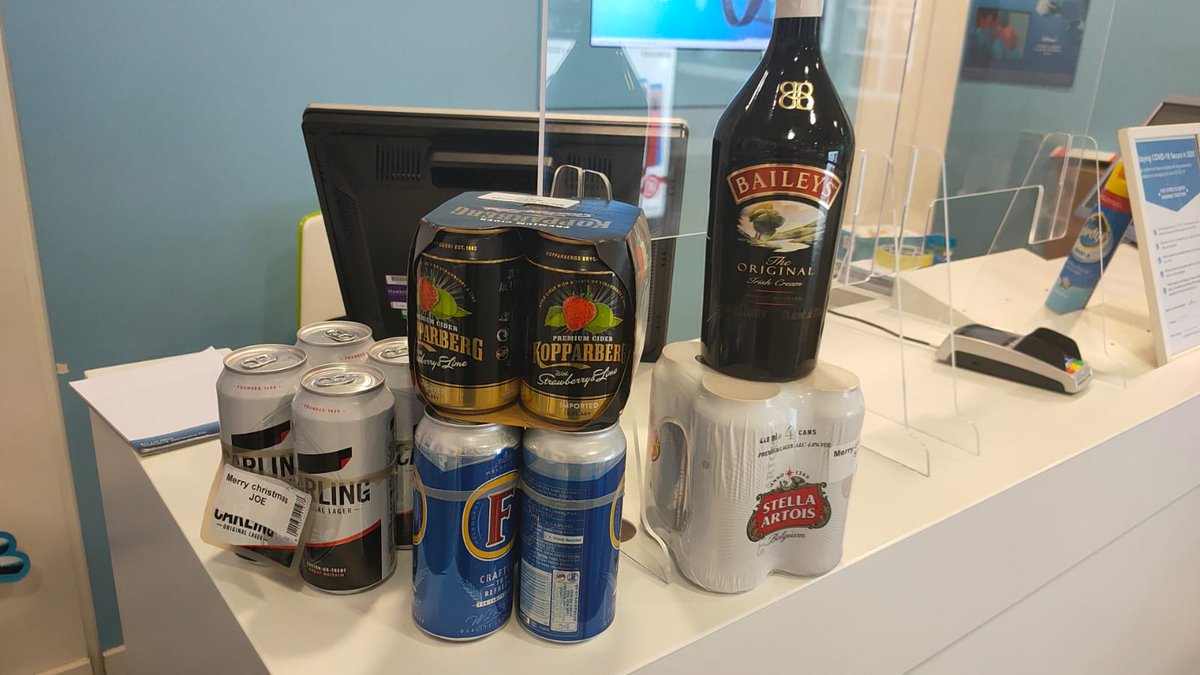 Some Xmas eve treats for the lads from one of the locals #MerryChristmas #CustomerService #StaySafe