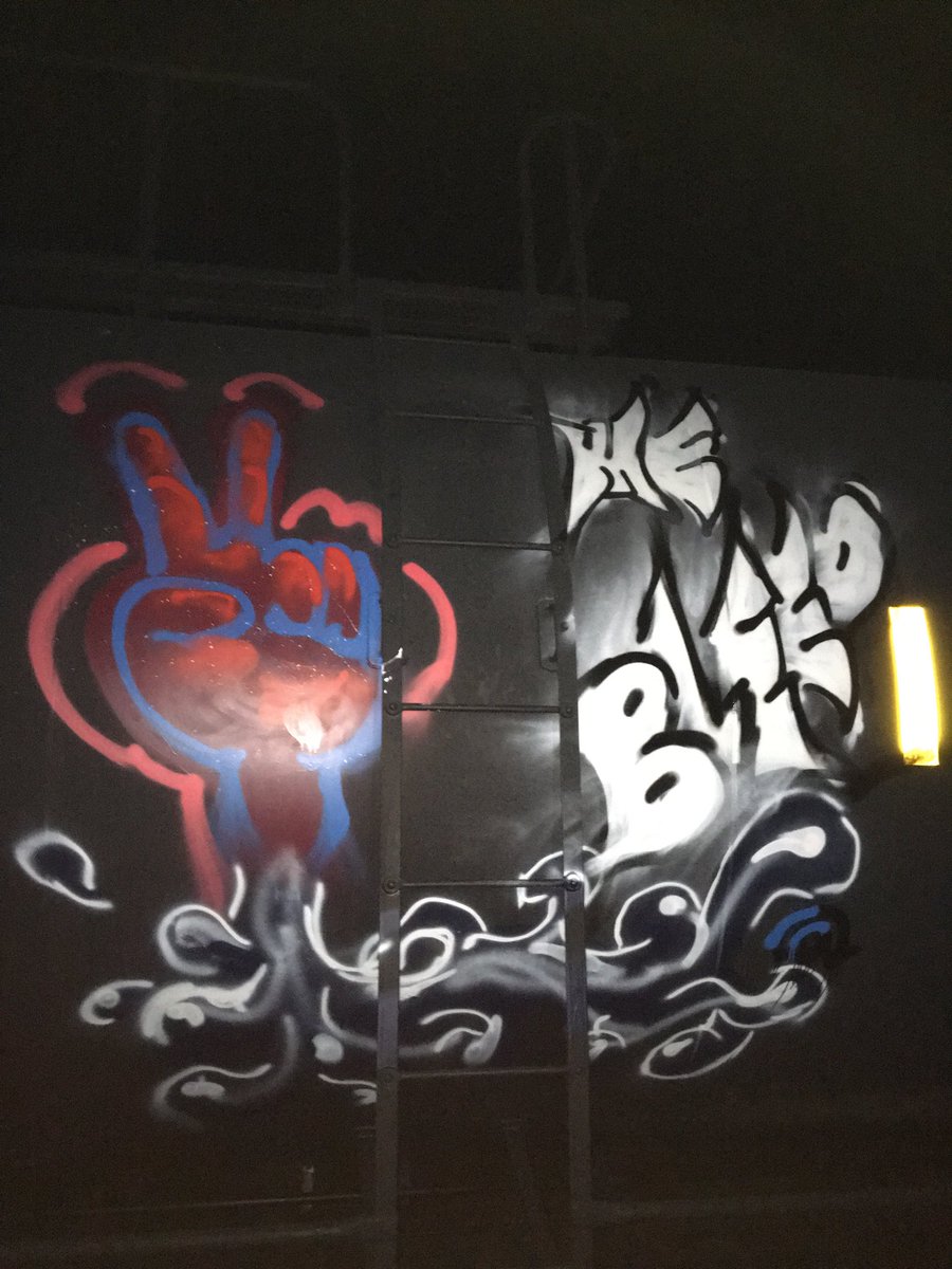 maxinedraws's tweet photo. Another graffiti piece I forgot to post- it reads “We Bleed” with a peace sign. This was done in protest of all the innocent lives lost fighting for equality and rights. 

#graffiti #art #painting #protest #peace #trains https://t.co/acqWkVihLv
