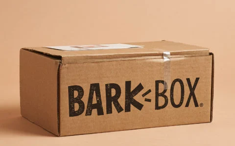 Consumers Affairs has 4.5/5 from 288 ratings. MySubscriptionAddiction has 112 rating 3.7/5 https://www.consumeraffairs.com/pets/barkbox.html