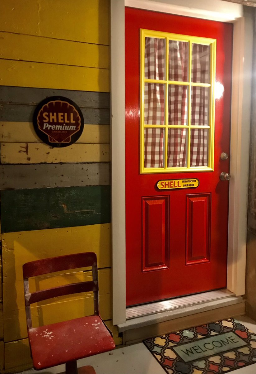 CourtMotor's tweet image. “Fill ‘Er Up”, the 1929 Shell Filling Station is reincarnated as our newest room at Rockwood Motor Court. Now available for booking.#Route66Life