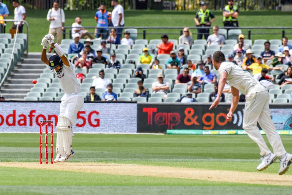 ICC's tweet photo. 18* runs from 100 balls 👀

Just Cheteshwar Pujara things 😃

#AUSvIND | #WTC21 https://t.co/p8ex2iR6qS