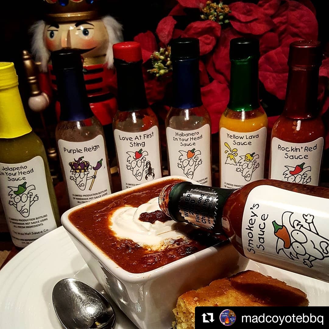 WayHotSauce's tweet image. It's chili weather...Belly up to the Way Hot Sauce bar! 

#chili  #hotsaucebar #beer #coldweatherfood #holidayswithfriends #hotsauce #hotsaucelover #hotsauceaddict #hotsaucefanatic #hotsaucelife #hotsauceoneverything  #wayhot #wayhotsauce🌶️ 
👉🏻 FOLLOW: @WayHotSauce