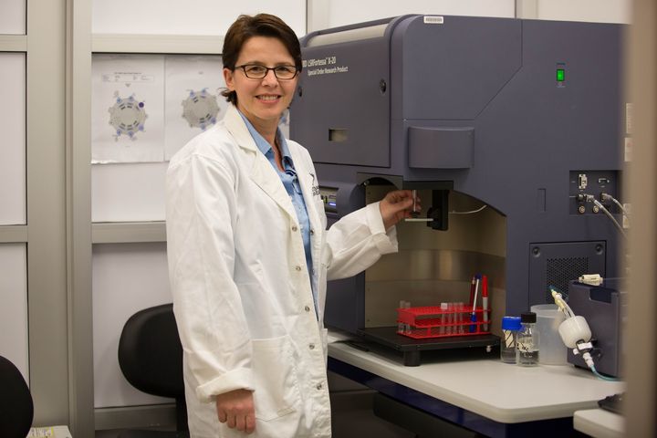 Melanoma Institute Australia (@melanomaaus) on Twitter photo Immunotherapy saves lives in treating advanced #melanoma, but not everyone responds. MIA researchers, like Prof <a href="/HelenRizos/">Helen Rizos</a>, are investigating why some patients are resistant. Research provides a way to select most effective immunotherapy for each patient>bit.ly/MIAResearchPro… Immunotherapy saves lives in treating advanced #melanoma, but not everyone responds. MIA researchers, like Prof <a href="/HelenRizos/">Helen Rizos</a>, are investigating why some patients are resistant. Research provides a way to select most effective immunotherapy for each patient>bit.ly/MIAResearchPro…
