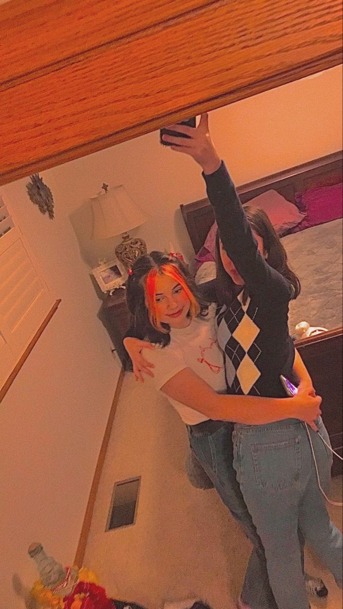 click on this if you ever feel lonely (wlw version)             ꒰⑅ᵕ༚ᵕ꒱˖♡       ♡˖꒰ᵕ༚ᵕ⑅꒱