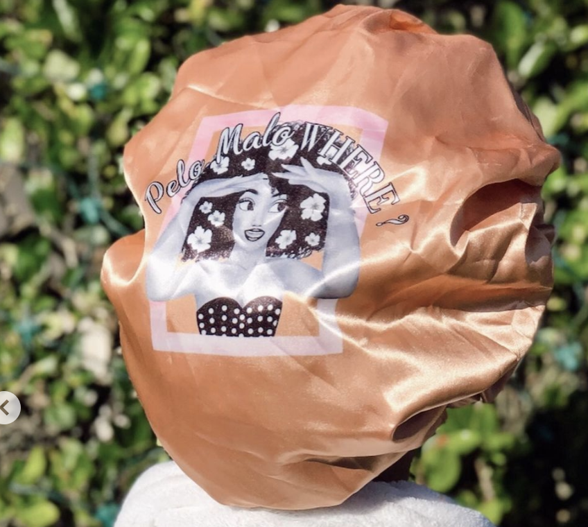 hauseofcurls's tweet photo. Who’s ready to say bye-bye to overnight frizz? 🙋🏽‍♀️ We are so happy to introduce our new satin bonnet! This product is the perfect 🎁 stocking stuffer for your #CurlyQueen! Shop the look at https://t.co/t1TH6nVB4x.
#SmallBusiness https://t.co/GEQtgrw7Rr