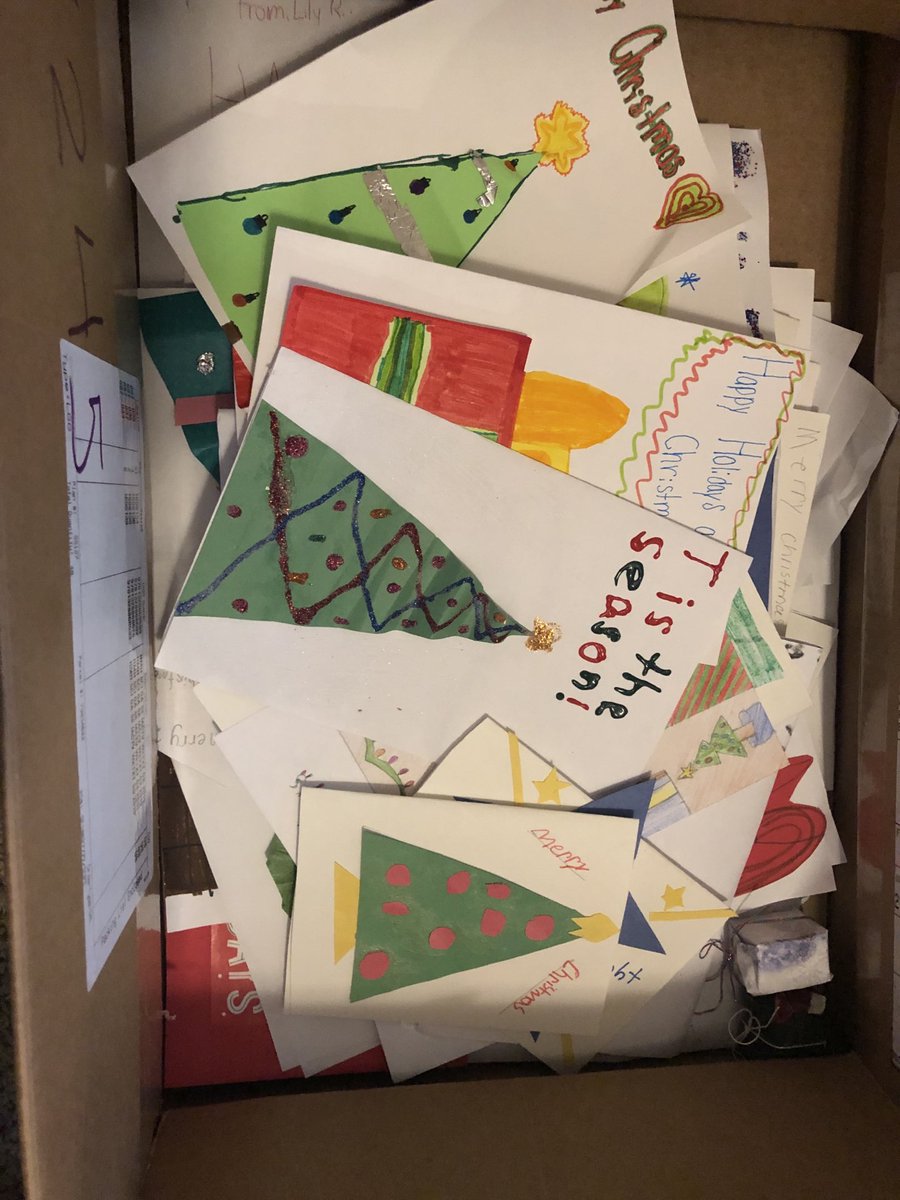 betaBPA's tweet image. The 5th graders did an AMAZING job on the holiday cards for Branan Towers!!!! #supportingyourcommunity