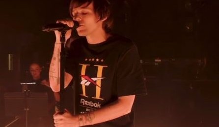 Lou talking through his shirts