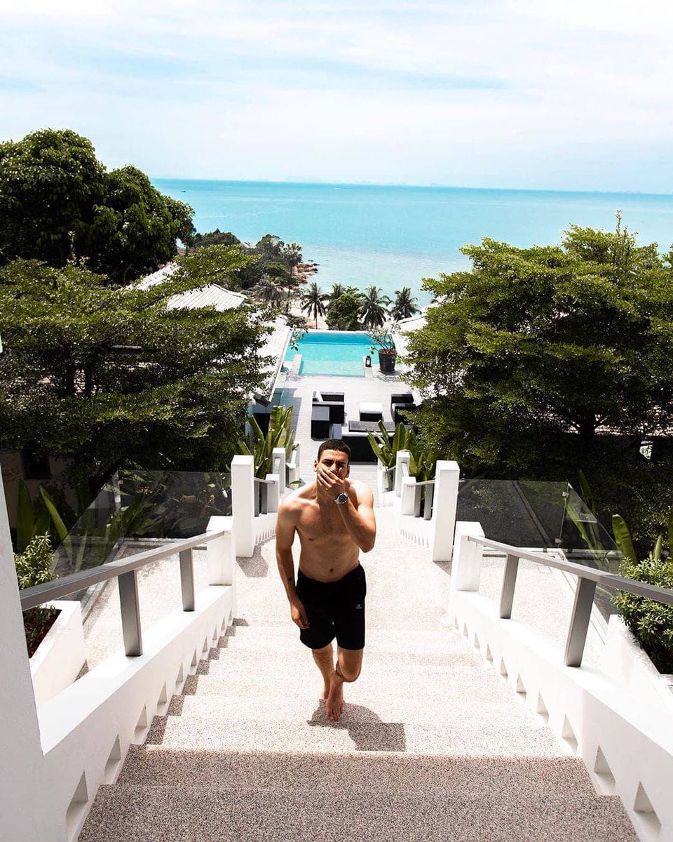 Bay_Residence's tweet photo. What gives you joy? Here, simple things like contemplating the horizon and being close to nature bring us a sensation we can’t describe like anything less than that.
#kohphangan #bayresidence #Bayvilla #luxuryvilla #dreamvacation #vacationgoals #travelthailand #travel #beautiful https://t.co/VVWKSfHF4J