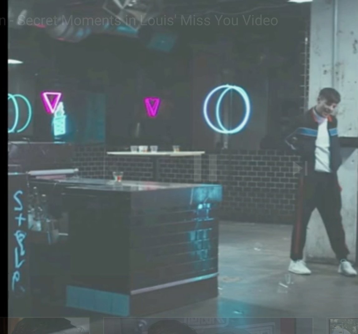 the Styles graffiti in Miss You. in Louis handwriting .bye END ...IT. tbh