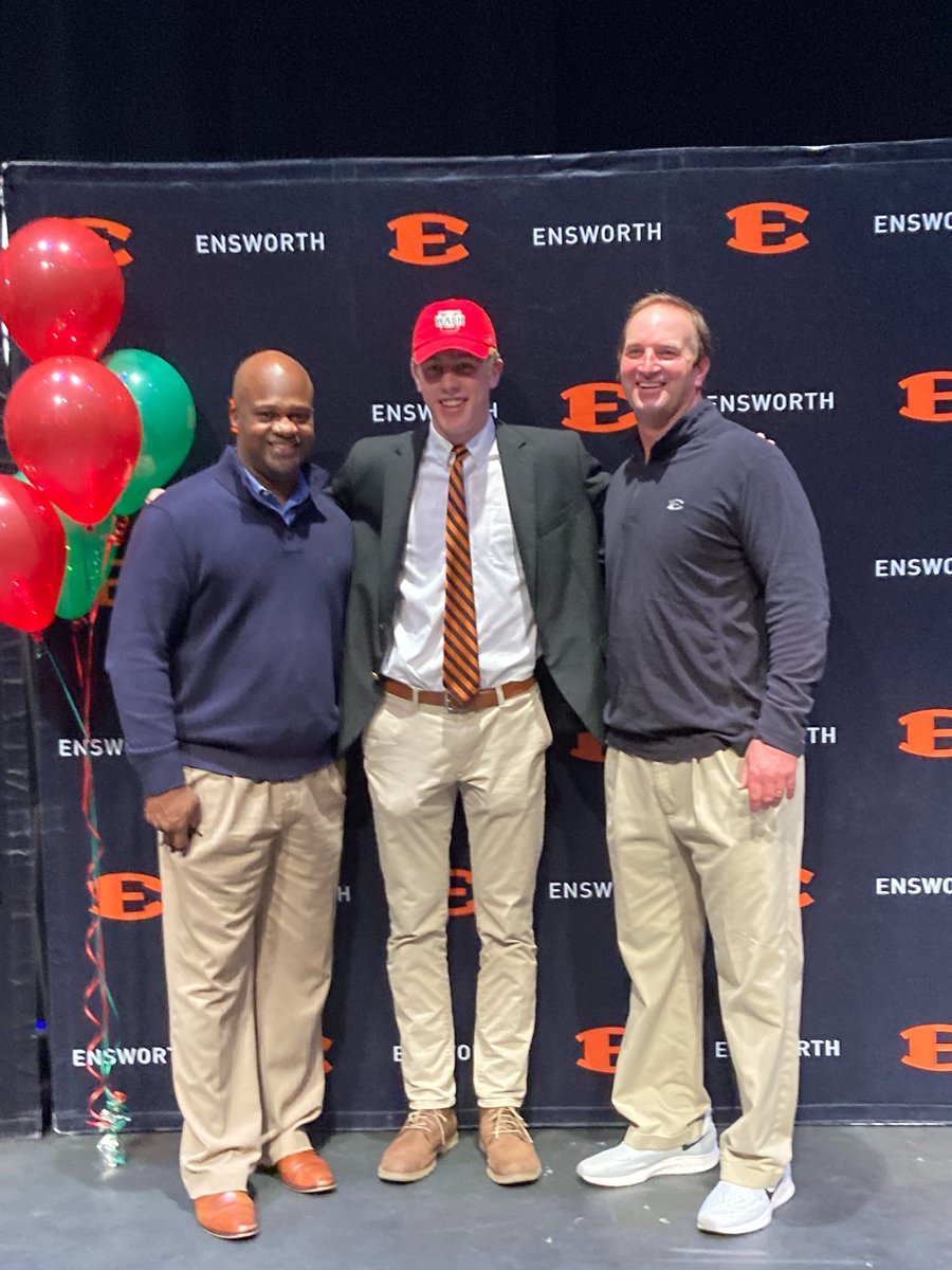 Thankful for the opportunity to continue my academic and baseball career at Washington University in St. Louis. I am appreciative of all the people who have helped me along the way and the WashU coaches for giving me this opportunity. Go Bears!