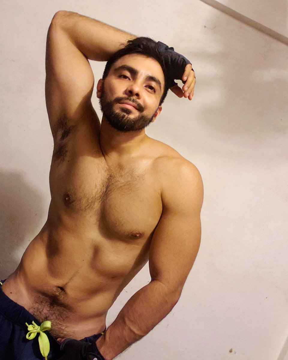 leakova's tweet photo. Lazy 🙃
.
.
.
#miercoles
#tuchdelasemana
#semanapesada
#RampageUnity https://t.co/RKqGfPMBOH