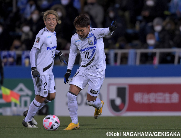 gekisaka's tweet photo. 【写真特集】開始24秒弾!! G大阪MF倉田秋は自身のボールカットから最後はスライディング(10枚) https://t.co/khmfefc2sj #gekisaka #jleague https://t.co/l7LRWw7Dji