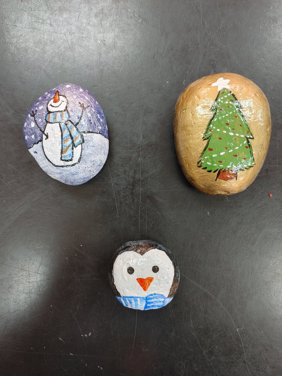 OFAM_Rocks's tweet image. OJH: Tomorrow (Thursday) StuCo has hidden painted #OFAM_Rocks around the junior high!  All of them are Christmas and winter-themed.  If you find one: keep it, re-hide it, or give it to a friend!  Post your finds on here.  Happy rock hunting!  Photos 2