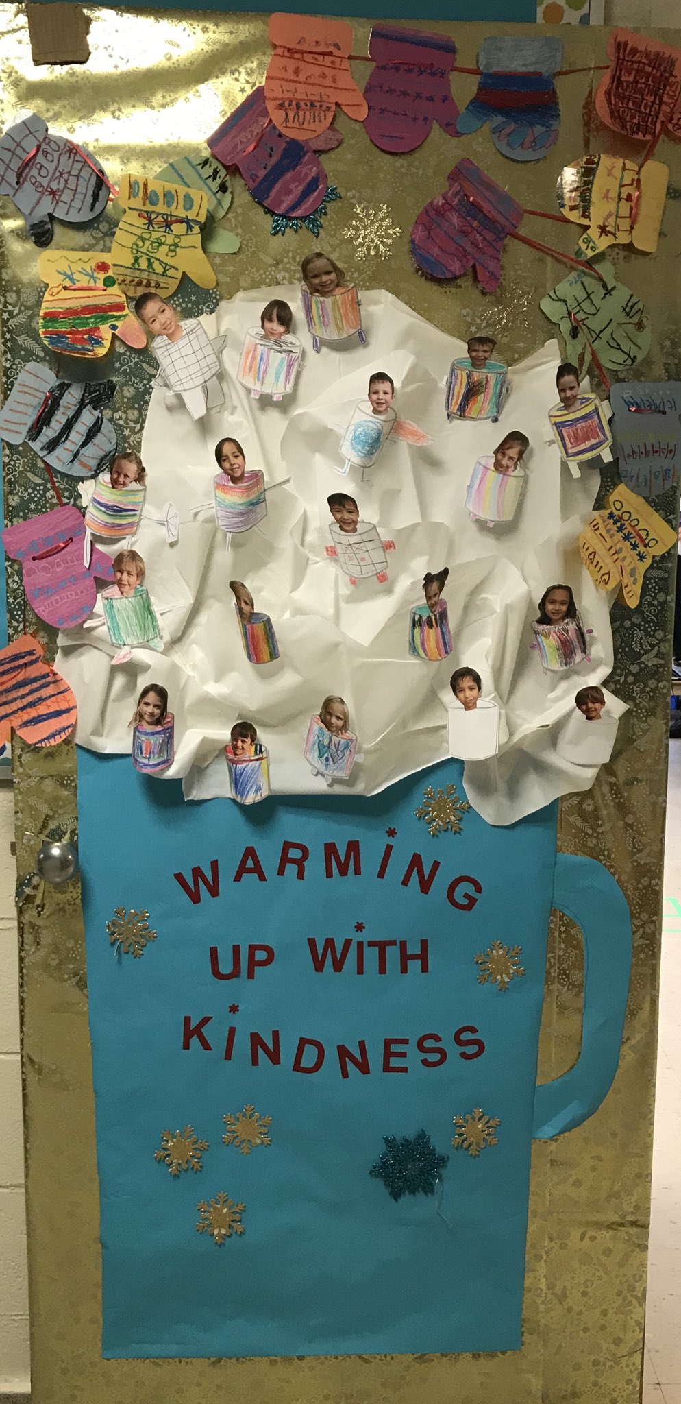Cottingham Public School on Twitter: "Our Holiday Door Decorating Contest  is on. Student reps from each class have the success criteria score sheets  and will be judging the doors today. Good Luck