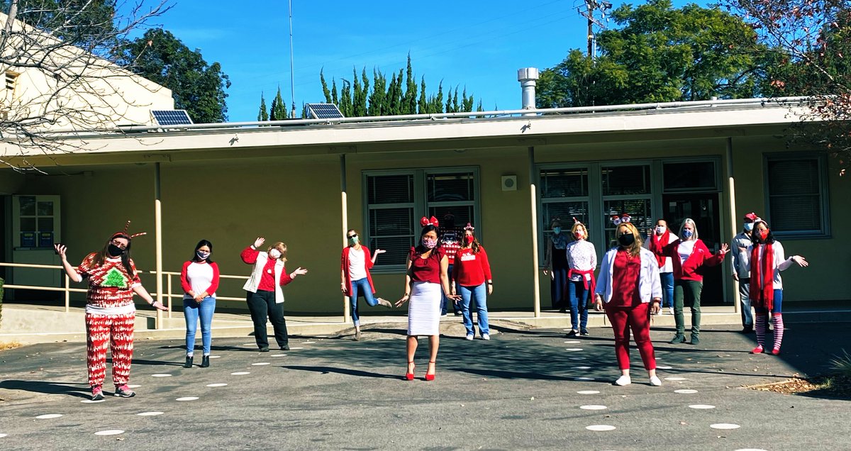 3rd Day of Holiday Cheer: Red and White #roadrunnerStrong #proudtobeLBUSD