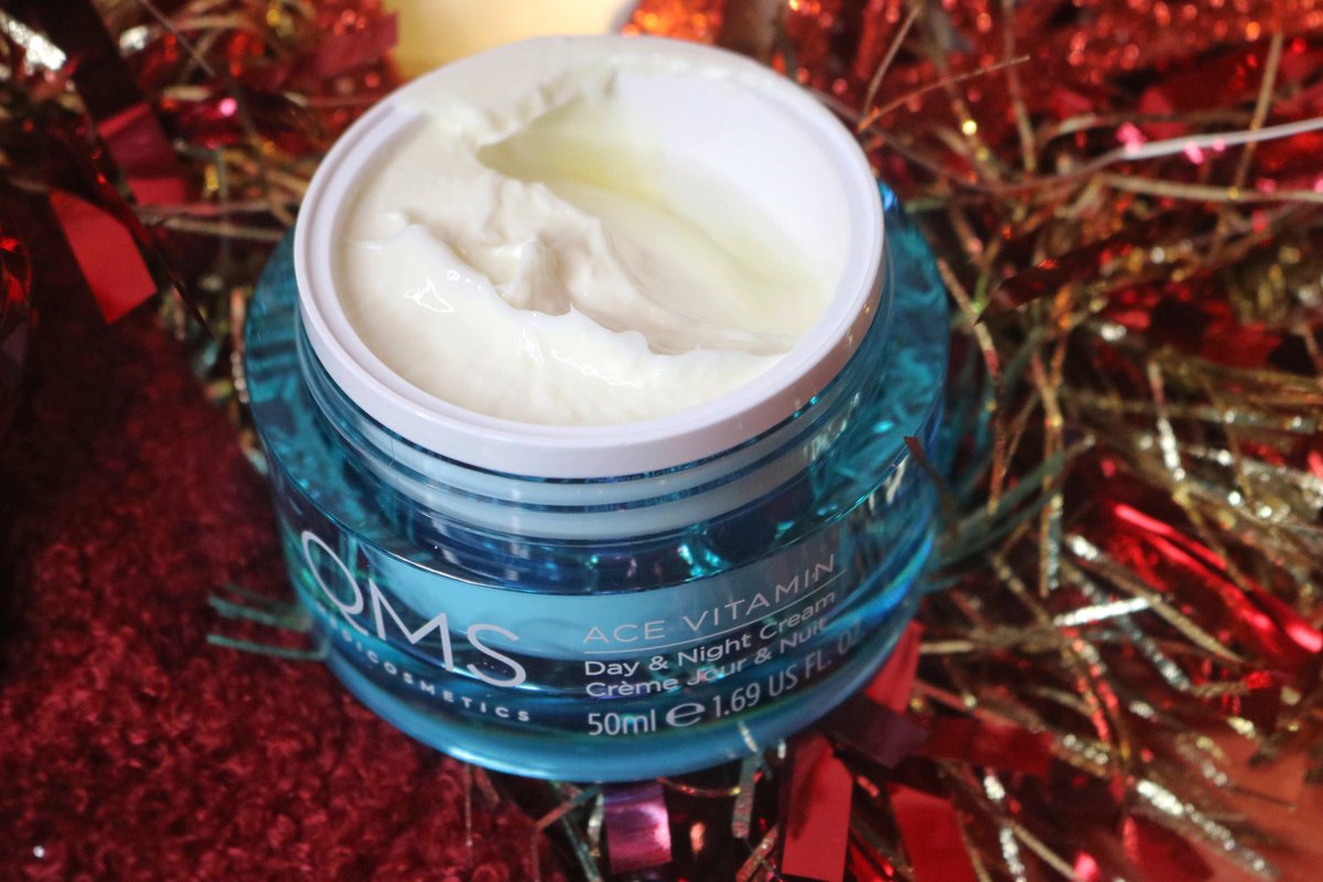 JennyLynn8717's tweet photo. @IPSY πβ€οΈπ
Home for the Holidays! December's GlamBag & Plus is packed full with amazing products and brands Remember during these hard times to cherish your time and your loved ones if you can π
#giftedbyipsy #ipsy #ipsyos #IPSYHoliday #ipsyoscreator https://t.co/5dkcdDGoVB