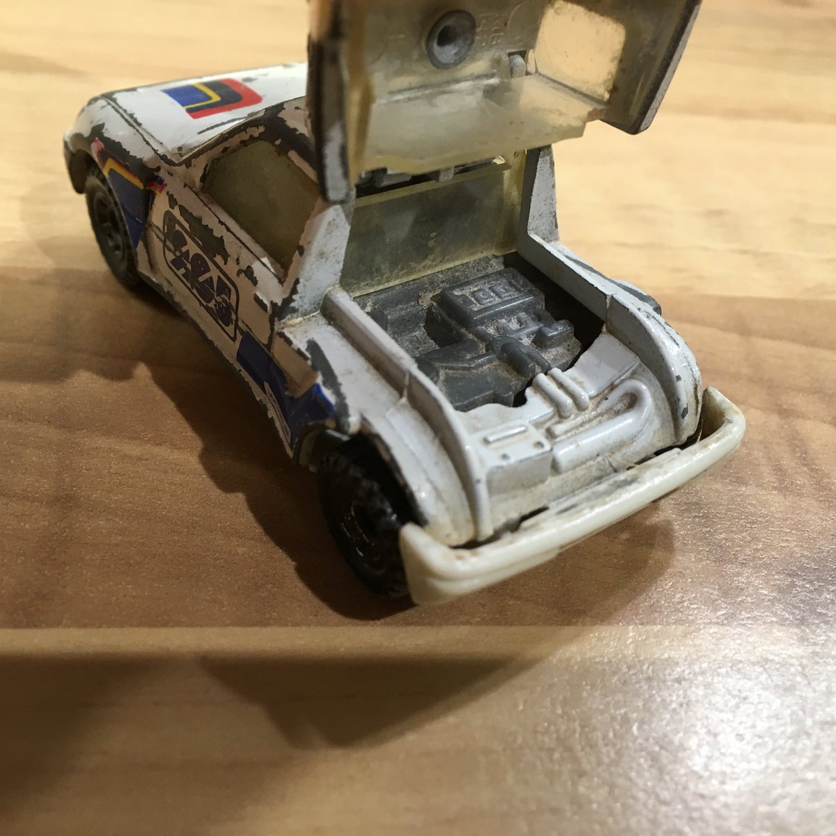 Collectomaniac3's tweet photo. Blimey #BashedUpThursday comes around quickly...this little rally Pug 205 is my entry then.... 🏴󠁧󠁢󠁳󠁣󠁴󠁿👍😎@WeLoveDiecast @diecastaddicts @SharpbluePix @Banjoman2011 @ChallengerJoe @etdweasel @car_malarkey  @Mjs3litre #DiecastPhotography @PeugeotUK https://t.co/G0maQV0bCs