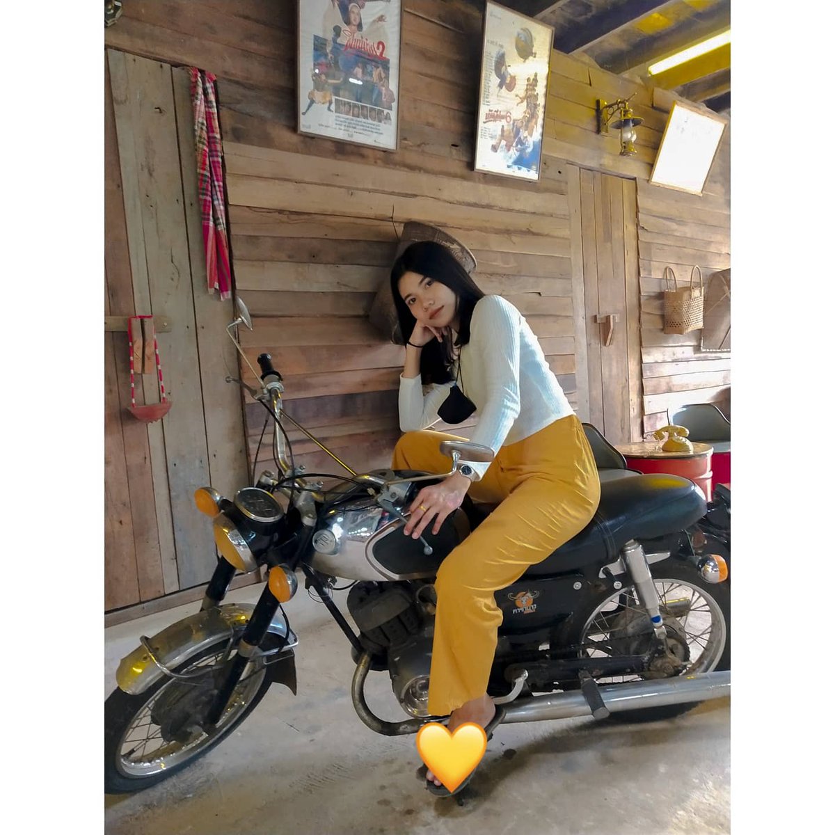 InPanisa's tweet photo. อย่าคิดแซง ถ้ายังแรงไม่พอ 🏍💛
#แคปชั่น #แคปชั่นกวนตีน #แคปชั่นเศร้า #แคปชั่น2020 #แคปชั่นเด็ดๆ #แคปชั่นโสด #แคปชั่นเด็ด #แคปชั่นโดนๆ #แคปชั่นเสี่ยวๆ https://t.co/3cUXnCgFjq