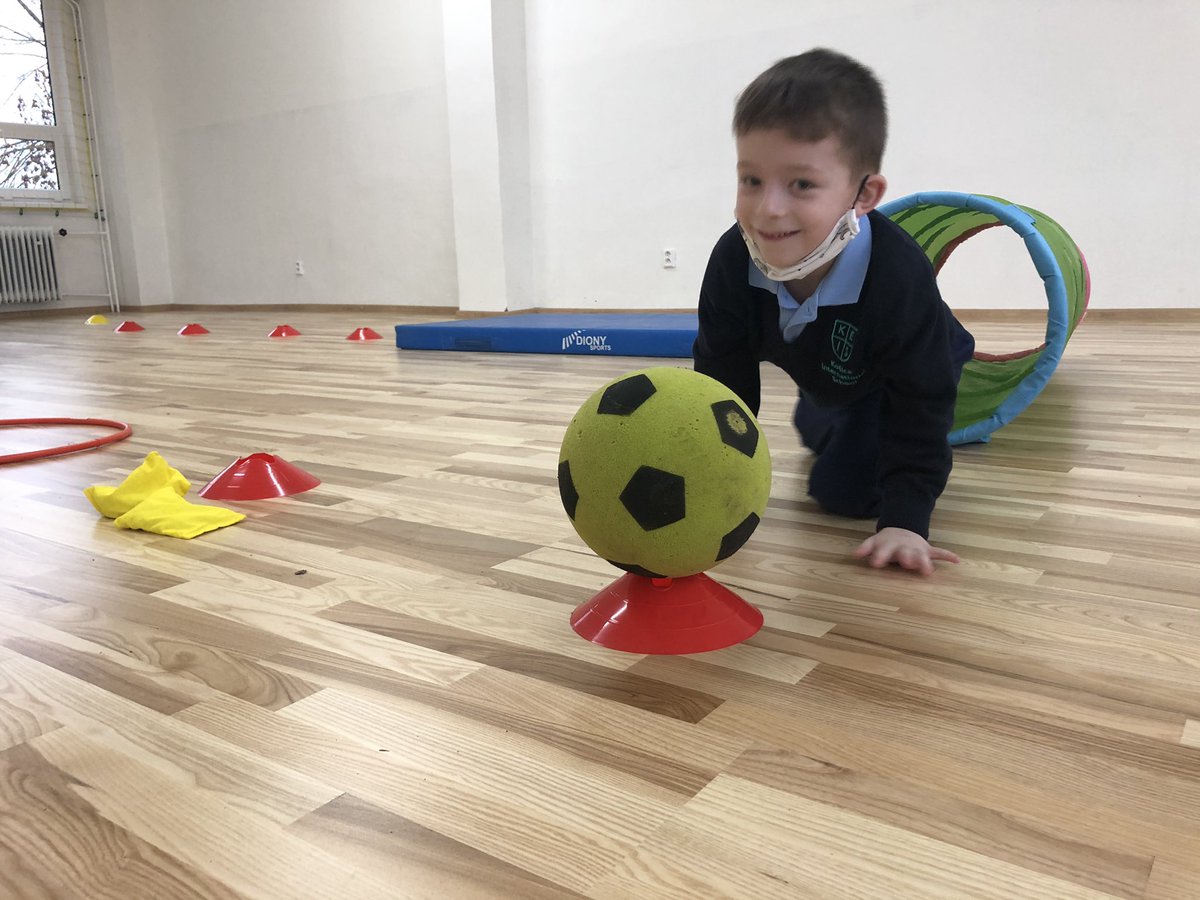 kosiceIS's tweet photo. Personal, Social and Physical Education in our indoor gym is so much fun! #KEIS #IBPYP #Activeliving #scopeandsequence #Košice #Slovakia https://t.co/yZ2qvqxuwZ