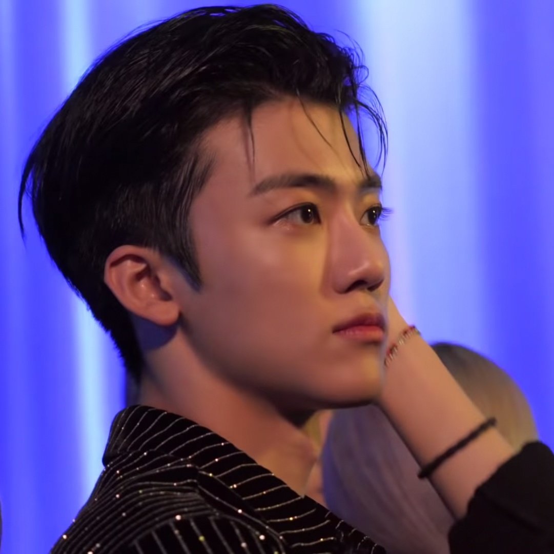 หล่อเหมือนผัว