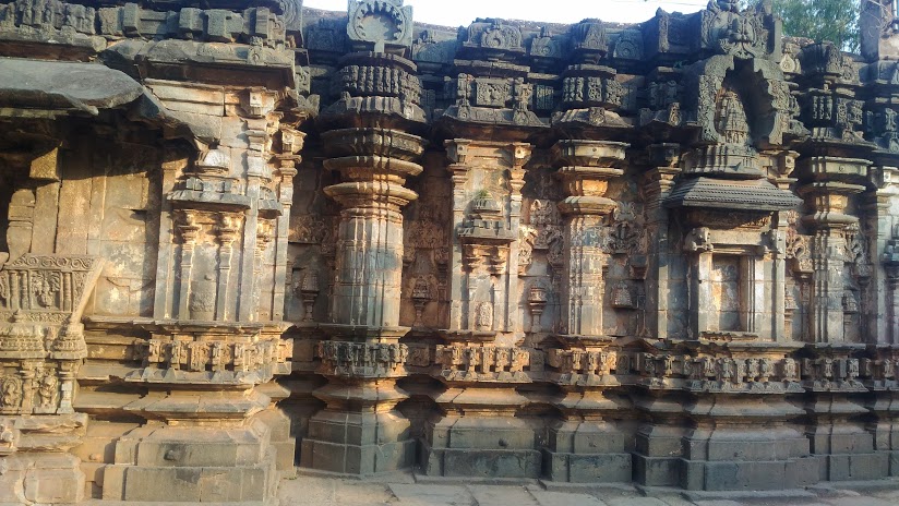 There is also a well in the premises of Trikuteshwara dating back to the same period called Rudra Teertha. It is a stone masonry well resembling the traditionally decorated wells.(13)