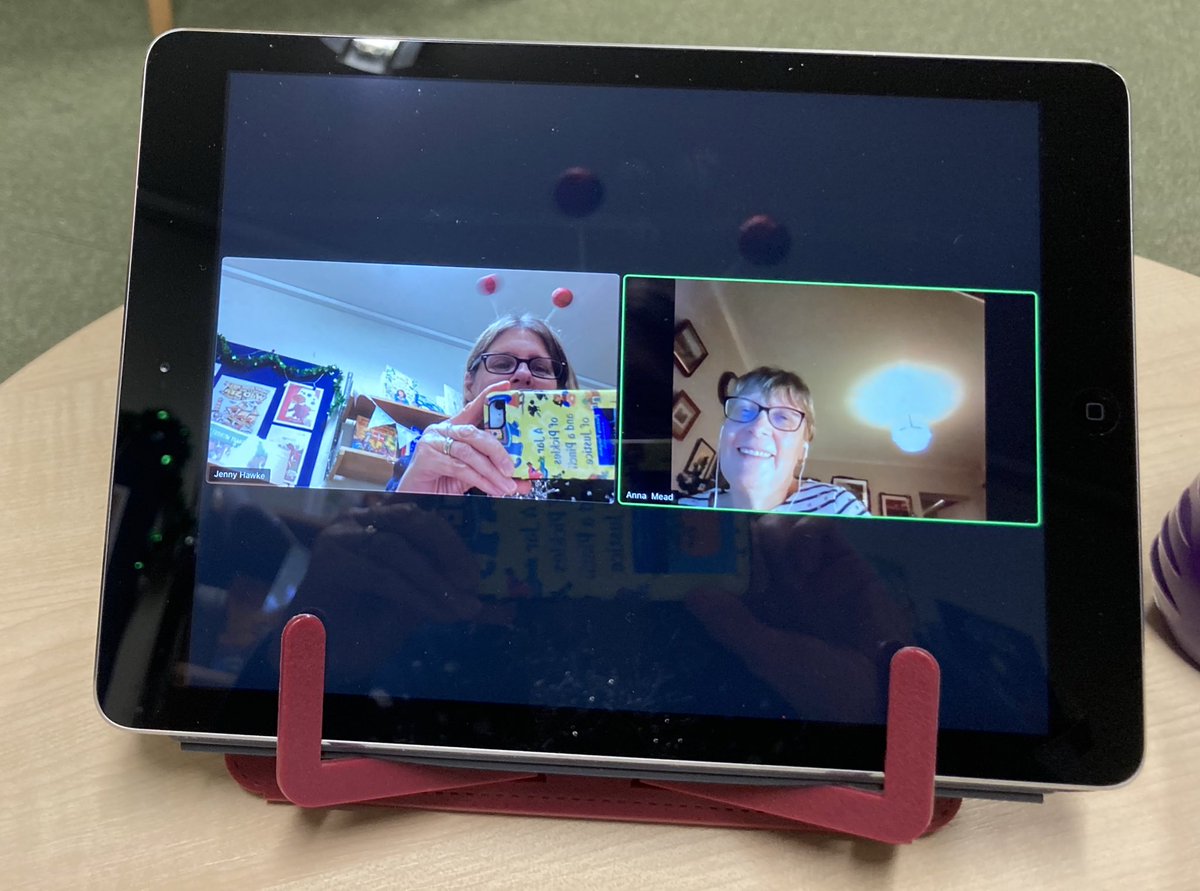 Bromley Libraries tweet media