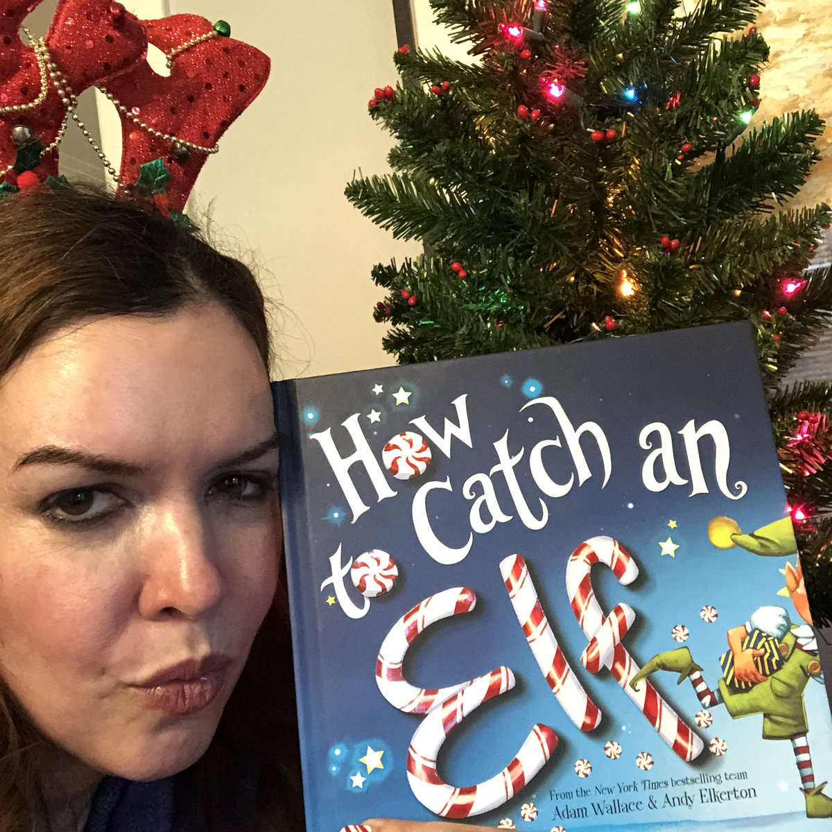 KidTimeStory's tweet photo. Game face ON. Let’s DO this! #HowToCatchAnElf - the ultimate Christmas how-to book - is now playing @ https://t.co/g4fEOcndFo🎄 Because if you can’t catch the big guy 🎅🏻 maybe you can nab his little helper instead 🤶🏻 #Christmas #ChristmasGiftIdeas #elf 📚 https://t.co/kM8VKOdfHj