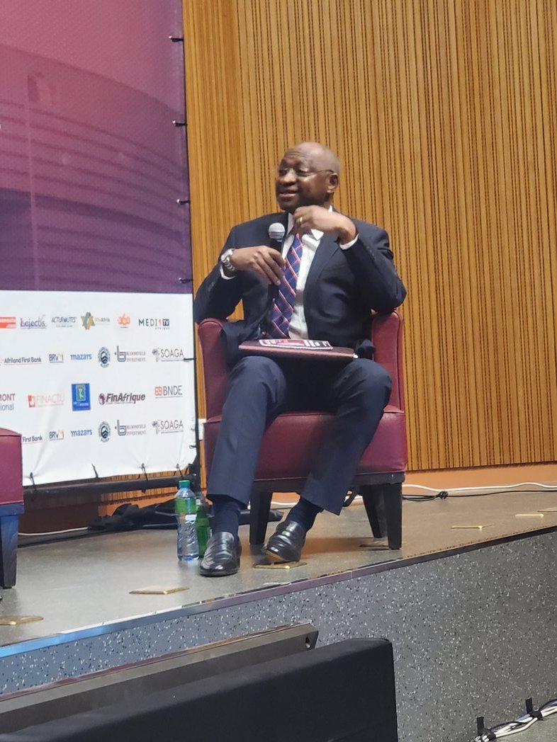 MariamTendou's tweet photo. "La crise de la #COVID19 a ete un formidale accelerateur de l' #InclusionFinanciere en #Afrique et est une reelle opportunite poour nos economies et les banques africaines" Conseiller Gouverneur de la #BCEAO en panel avec #AlainFoka #3FAA #FinancialAfrik @Financialafrik #Afrique https://t.co/NHMms6IYHz