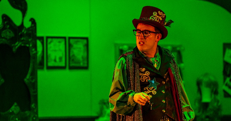TRwinchester's tweet photo. Here are a few more photos from our Christmas show, Four Dames in Search of a Panto. This festive treat runs until 3 January - don't miss it! π€© #HelloWinchester #FourDames #FestiveWinch #ChristmasShow https://t.co/2gBWeBrRqd