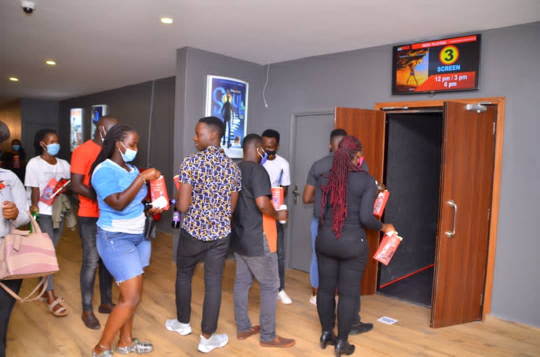 CinemaxUg's tweet photo. #CCUganda
#ww84cinemax
#ww84ug

A preview of what happened yesterday at Century Cinemax Metroplex #wonderwoman1984 Prelaunch show.
#wearamask #largestscreen #nowopen 
Get your tickets now

Time: 11am/ 12pm/ 2pm/ 3pm/ 5pm/ 6pm
Ticket price: 20,000/-

Box Office: 0700660413 https://t.co/pBcMFNpXNw