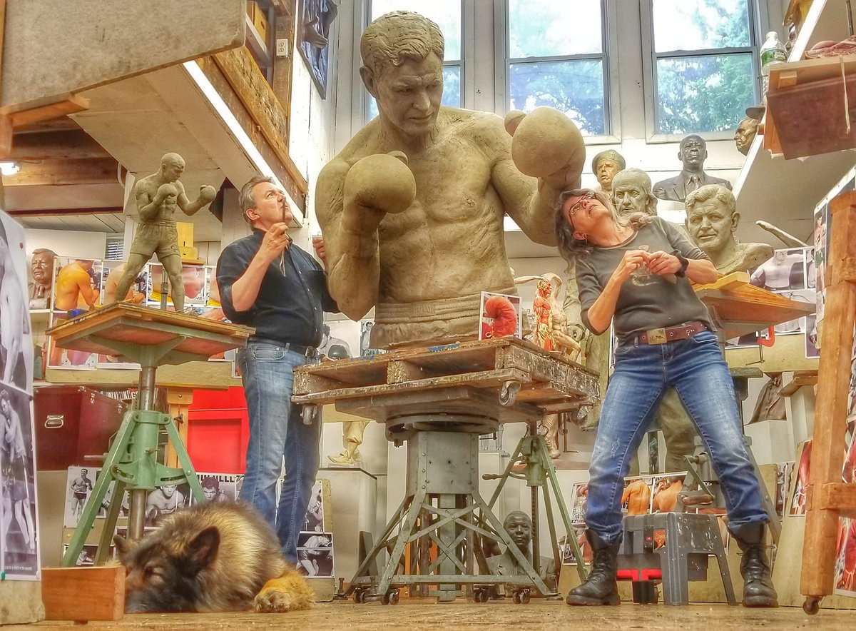 ZenosFrudakis's tweet photo. @ZenosFrudakis can sculpt anything. Watch @ArticulateShow: "The Monument Man," airing Friday, January 15 at 7:30 p.m.
#ArticulateSeason6 #ZenosFrudakis #MonumentMan
#JamesBraddock #sculpture #monuments https://t.co/dm8F2olcuC