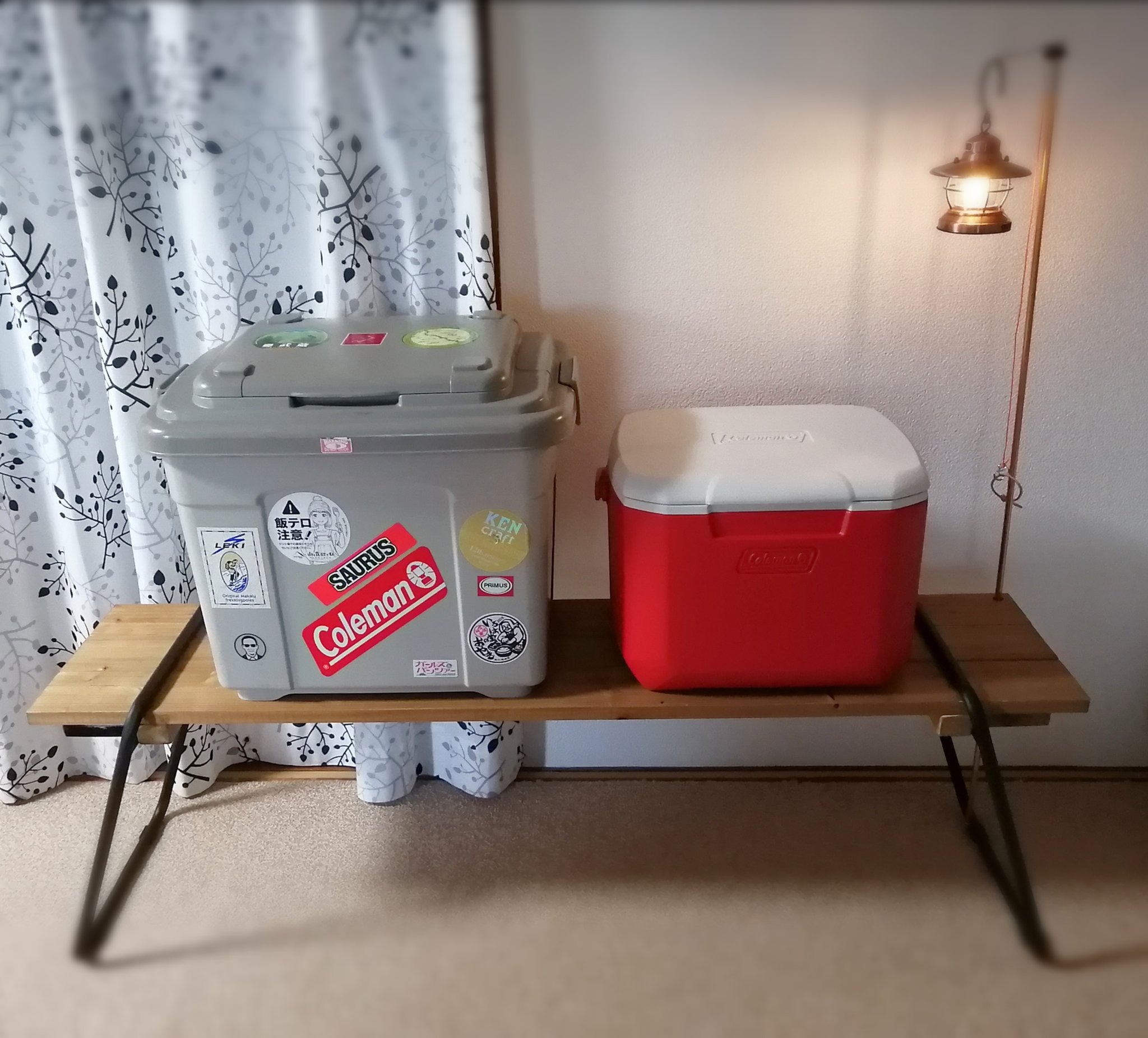 おぞね ちょっと前にカインズで買ったツインレッグ440に差し込む板を やっと買ってきた 1 4の板を3枚裏で固定させてバラバラにならないようにした ツインレッグ カインズ キャンプ アイアンラック T Co Sexzqyjbav Twitter