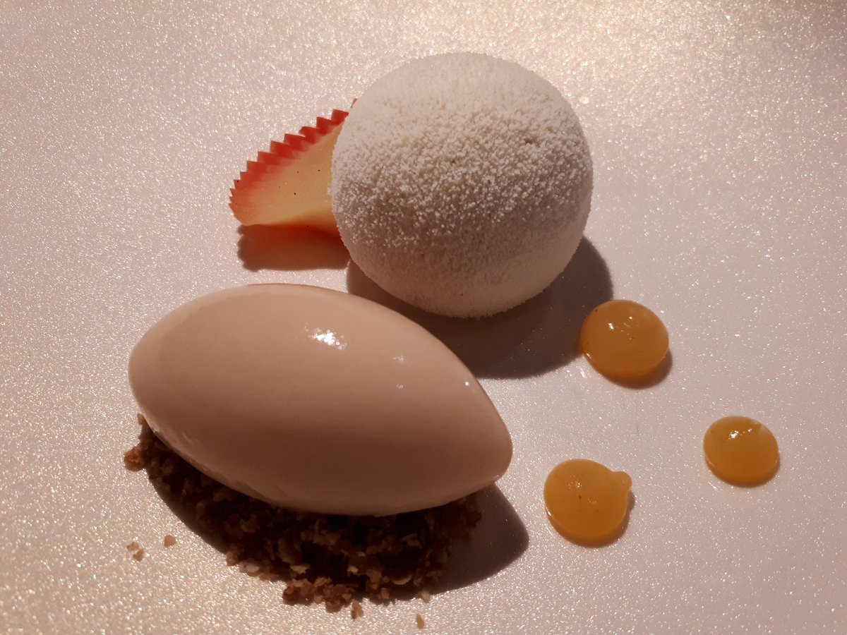 MichelinGuideUK's tweet photo. Rice pudding has never looked or tasted so good…
Salonki at Finnjävel 
#Helsinki #Finland https://t.co/jvvUQPneb0