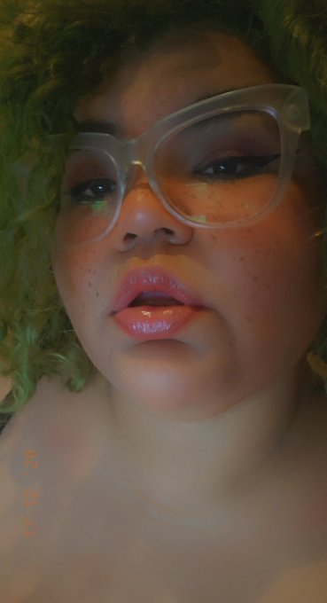 I'm bored. Come here and let me bully you and pull your hair #bbw #bbwdomme #bbwdomination #domme #dom<a href="/tag/bbw"class="tags"><span>#bbw</span></a><a href="/tag/fatgirl"class="tags"><span>#fatgirl</span></a><a href="/tag/sissy"class="tags"><span>#sissy</span></a><a href="/tag/dom"class="tags"><span>#dom</span></a><a href="/tag/domme"class="tags"><span>#domme</span></a><a href="/tag/bbwdomination"class="tags"><span>#bbwdomination</span></a>