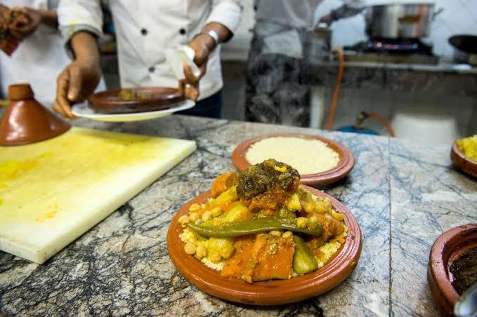 karimamellal's tweet photo. Notre cher couscous, plat traditionnel de l'Afrique du Nord mais aussi l'un des plats préférés des Francais, est officiellement entré  au patrimoine culturel immatériel de l'@UNESCO après une candidature commune de l #Algerie, du #Maroc, de la #Mauritanie et de la #Tunisie 🎊🎉🥳 https://t.co/8DwhBOPGzv
