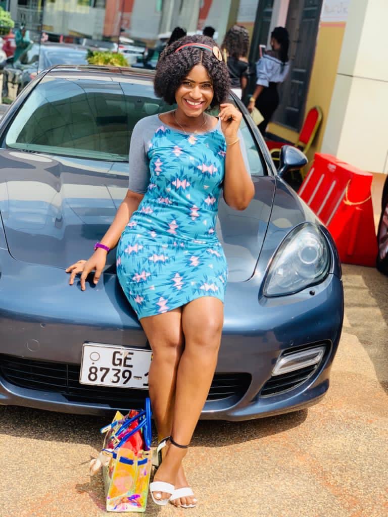 MooreKeziah's tweet photo. Give me some nice 👍 caption ❤️🥳 https://t.co/PyZb8jQPRo