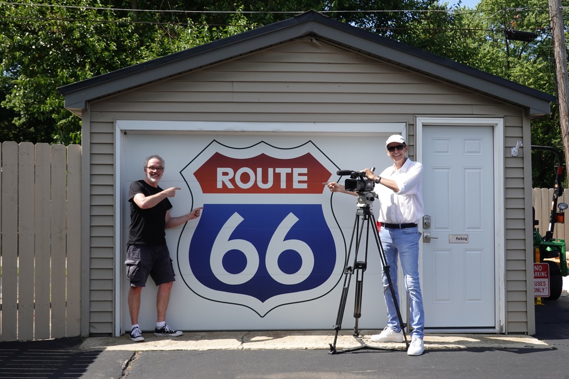 PierreBrouwers's tweet photo. Retrouvez le film "Route 66 (2)" le 17/12 à 7h sur @TV_Voyage ! Au départ de Santa Fe, la Route 66 pénètre dans l'Ouest américain. 

Le DVD du film sera disponible à partir mars 2021 sur le site https://t.co/13IQvjI2nF
#USA #Route66 #EtatsUnis #Documentaire #SantaFe #TV #Voyager https://t.co/vowUIzMBrI